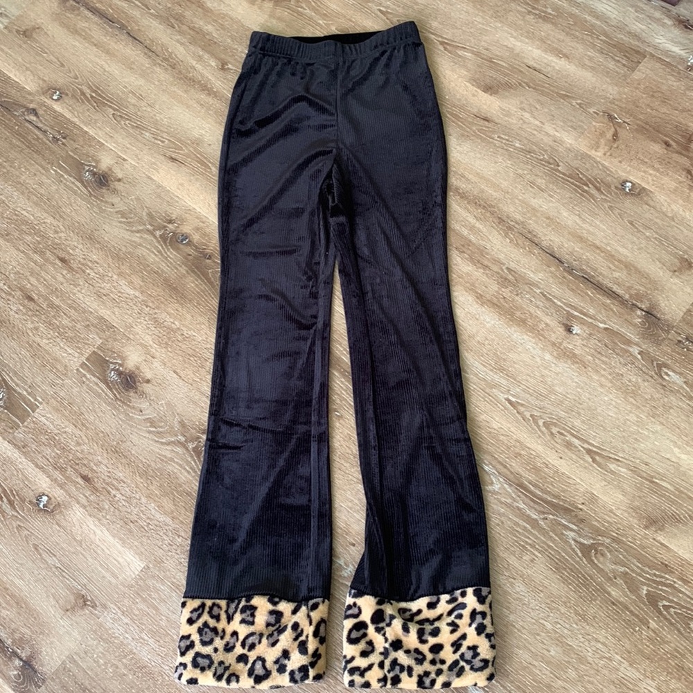 Women’s flare pants from Shein size  XS (2)